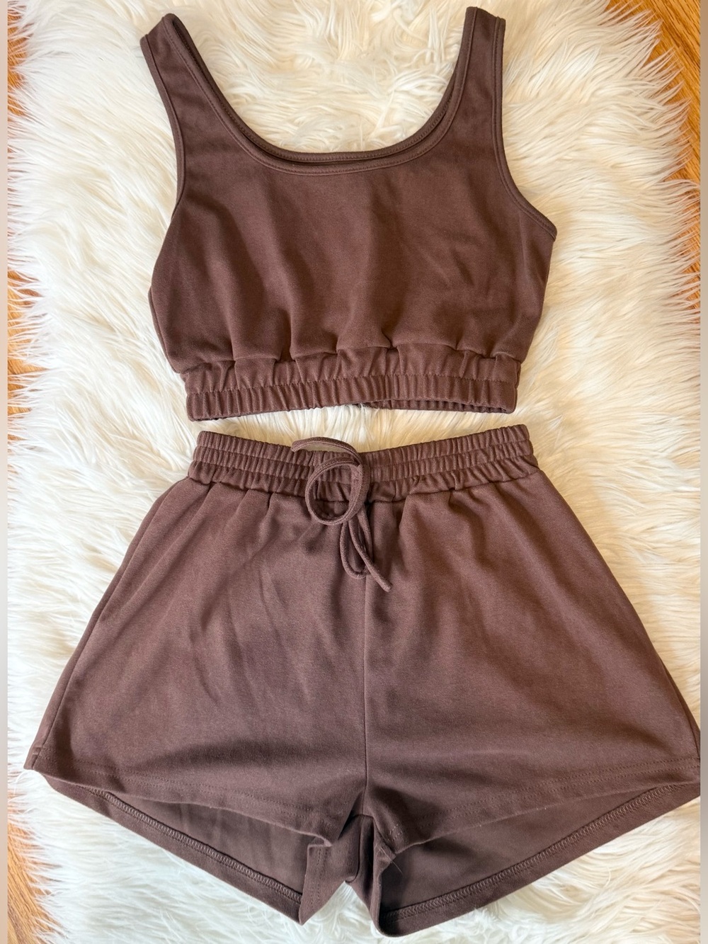Women’s brown cropped set